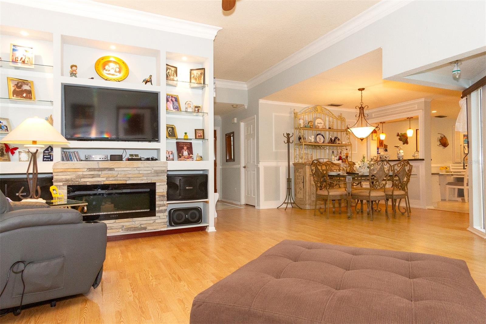 1418 Stonehenge Way Property Photo 17