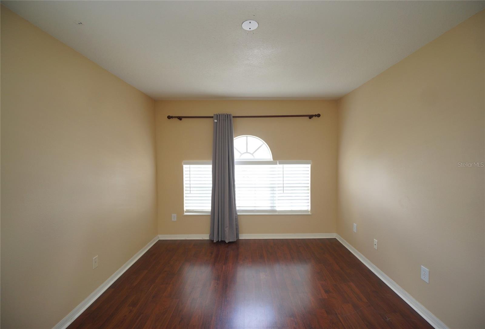 8718 Sandy Plains Dr Property Photo 24