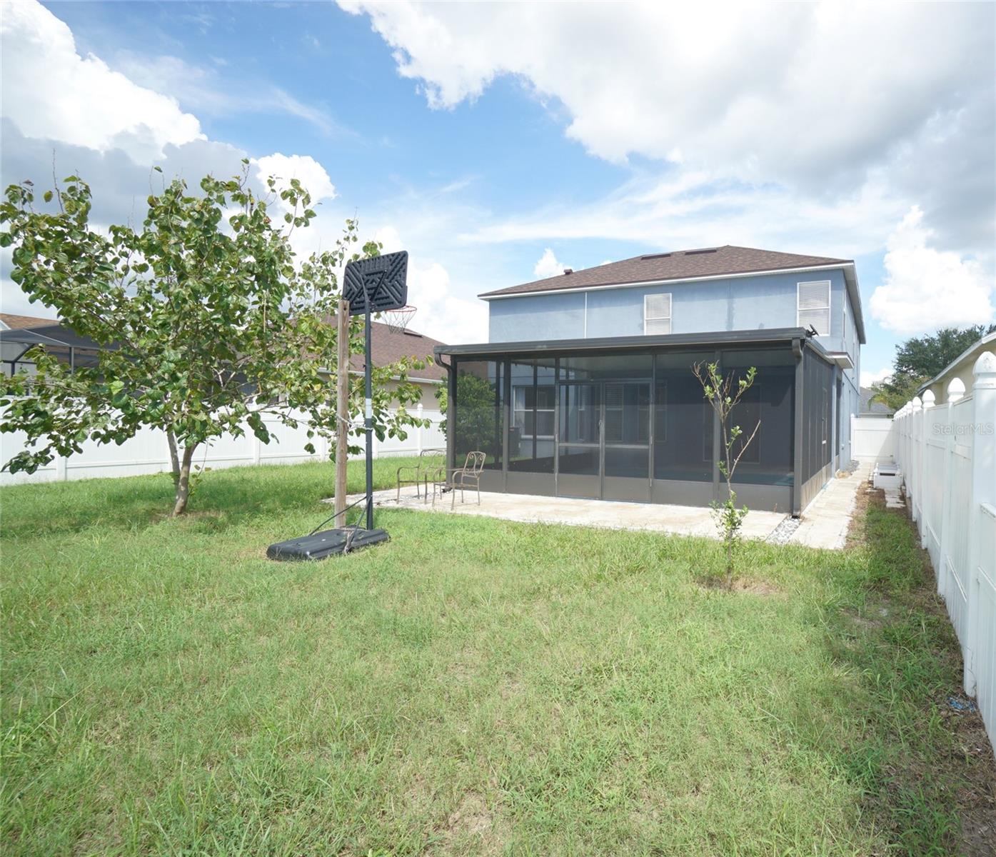 8718 Sandy Plains Dr Property Photo 32