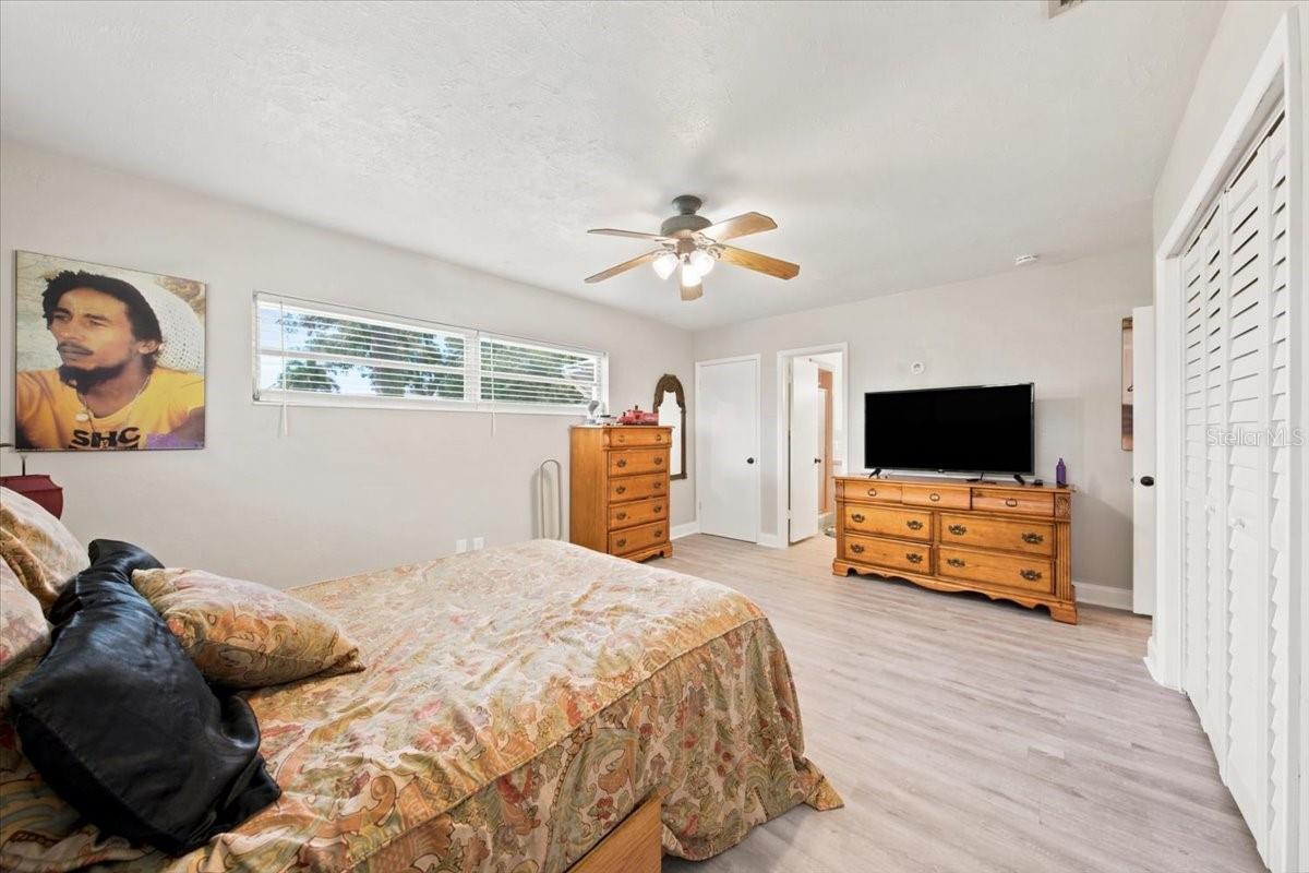 3002 W Marlin Ave Property Photo 4