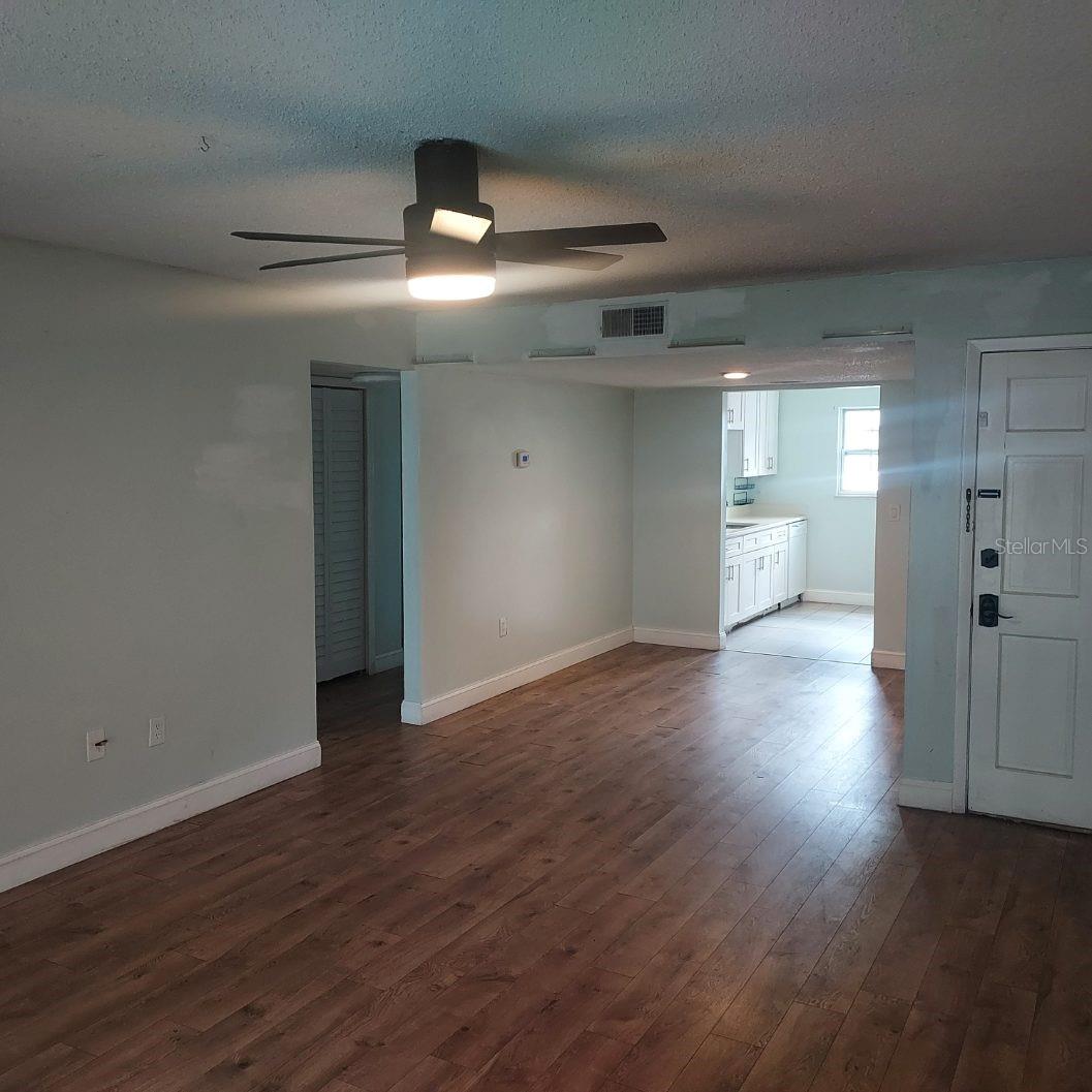 14472 Reuter Strasse Cir #404 Property Photo 3