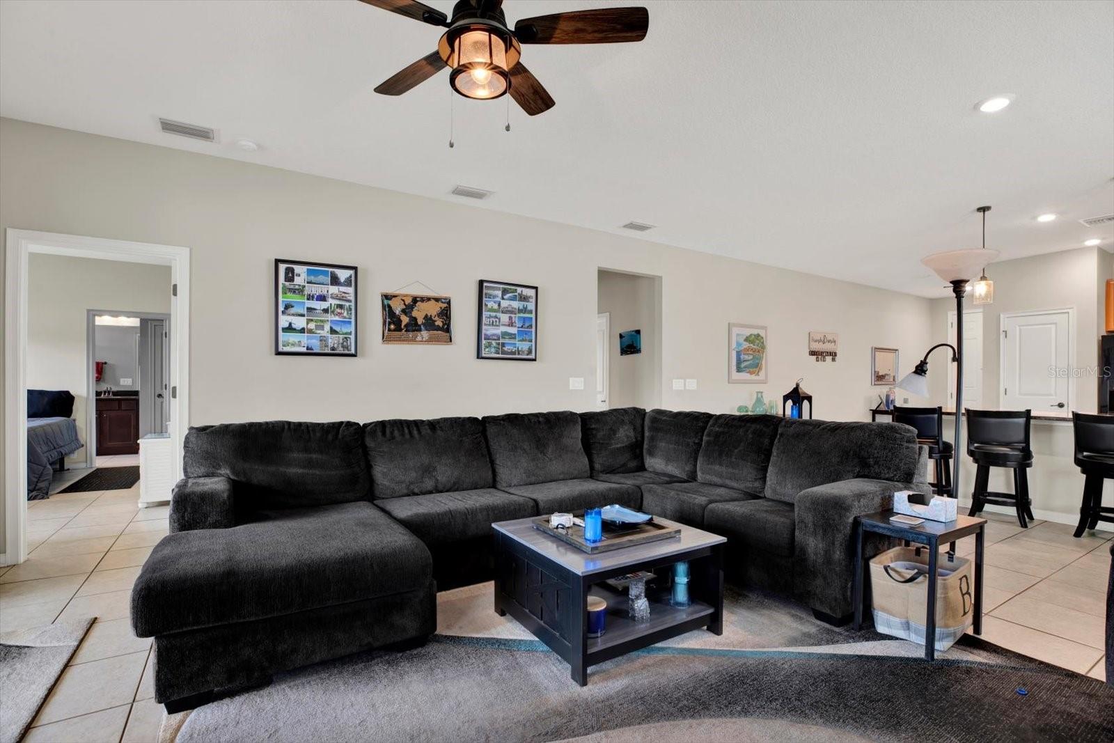 1109 Old Windsor Way Property Photo 6