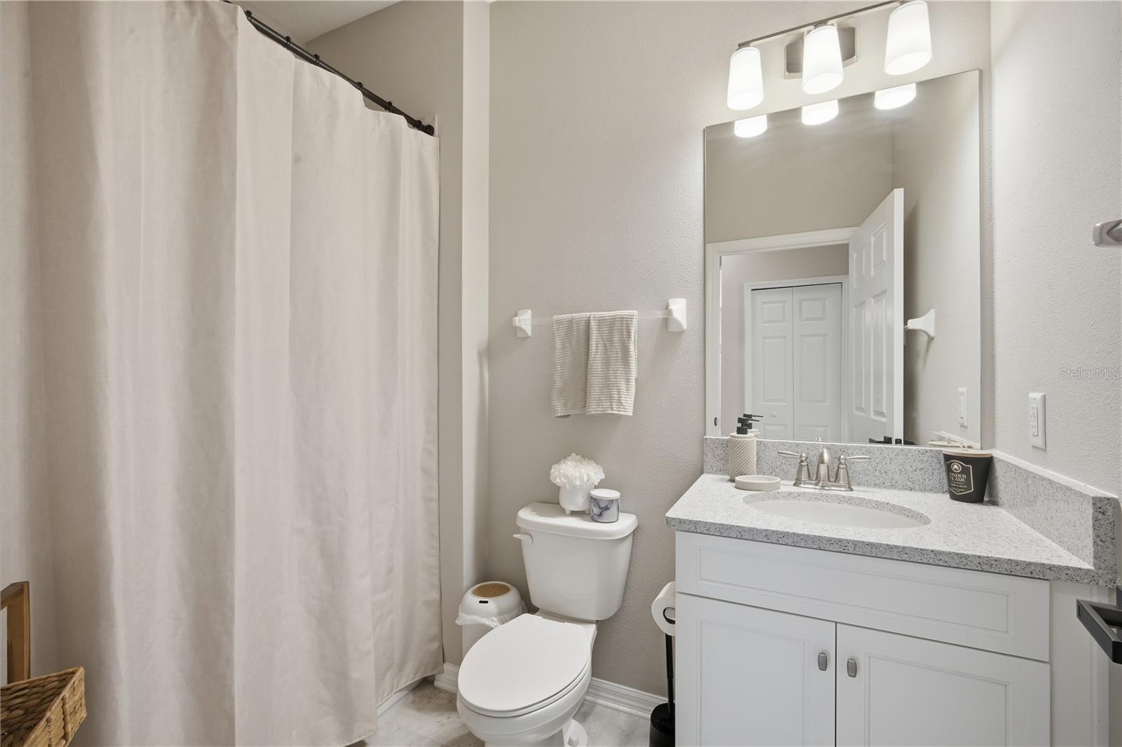 2633 Sunny Pebble Loop Property Photo 6