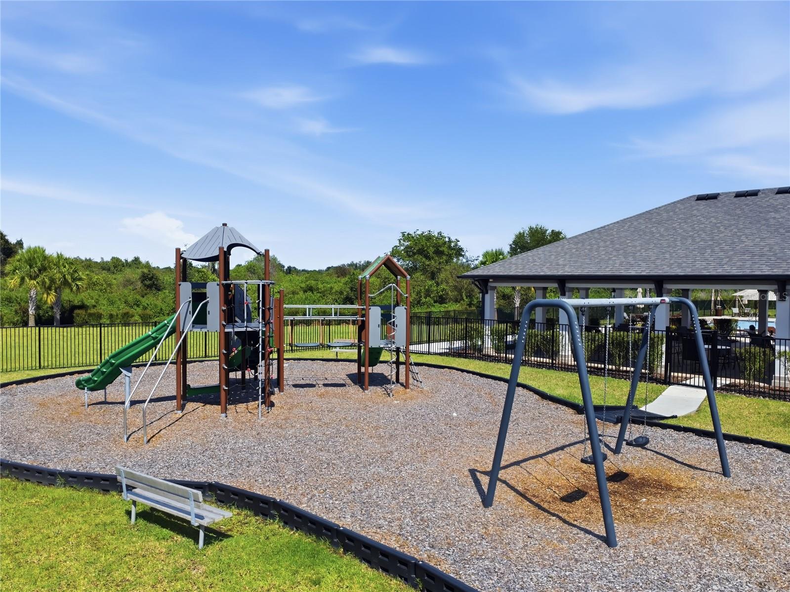 2633 Sunny Pebble Loop Property Photo 27