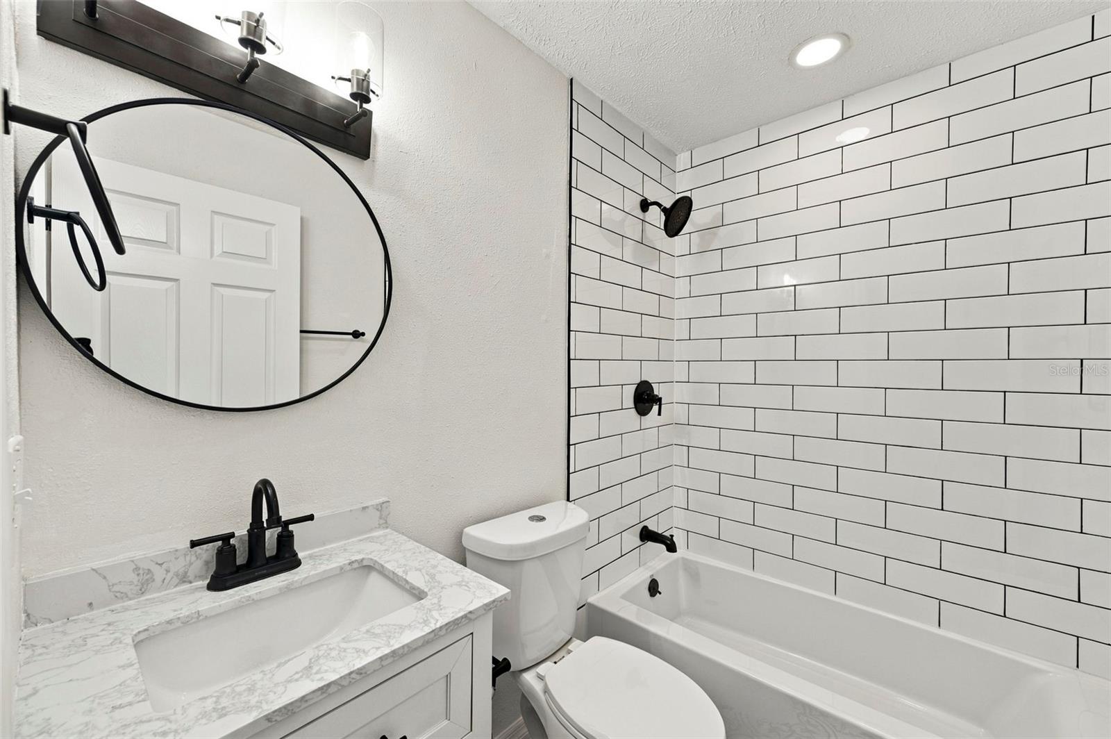 110 S Forest St Property Photo 9