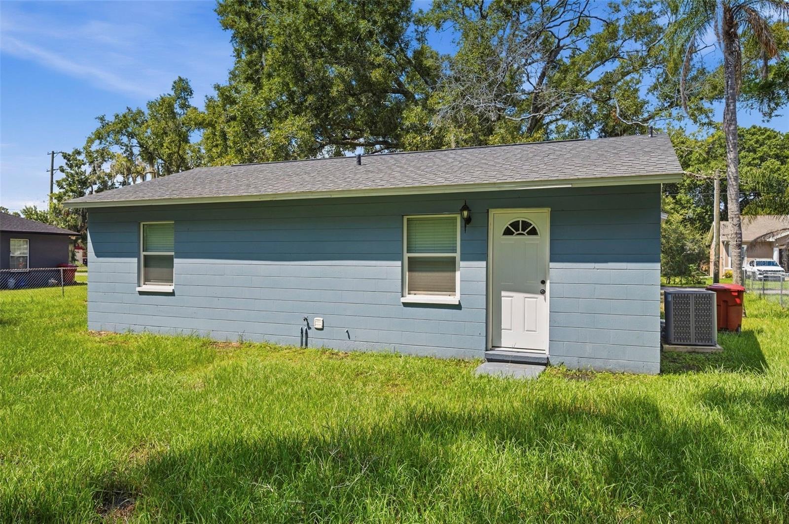 110 S Forest St Property Photo 18