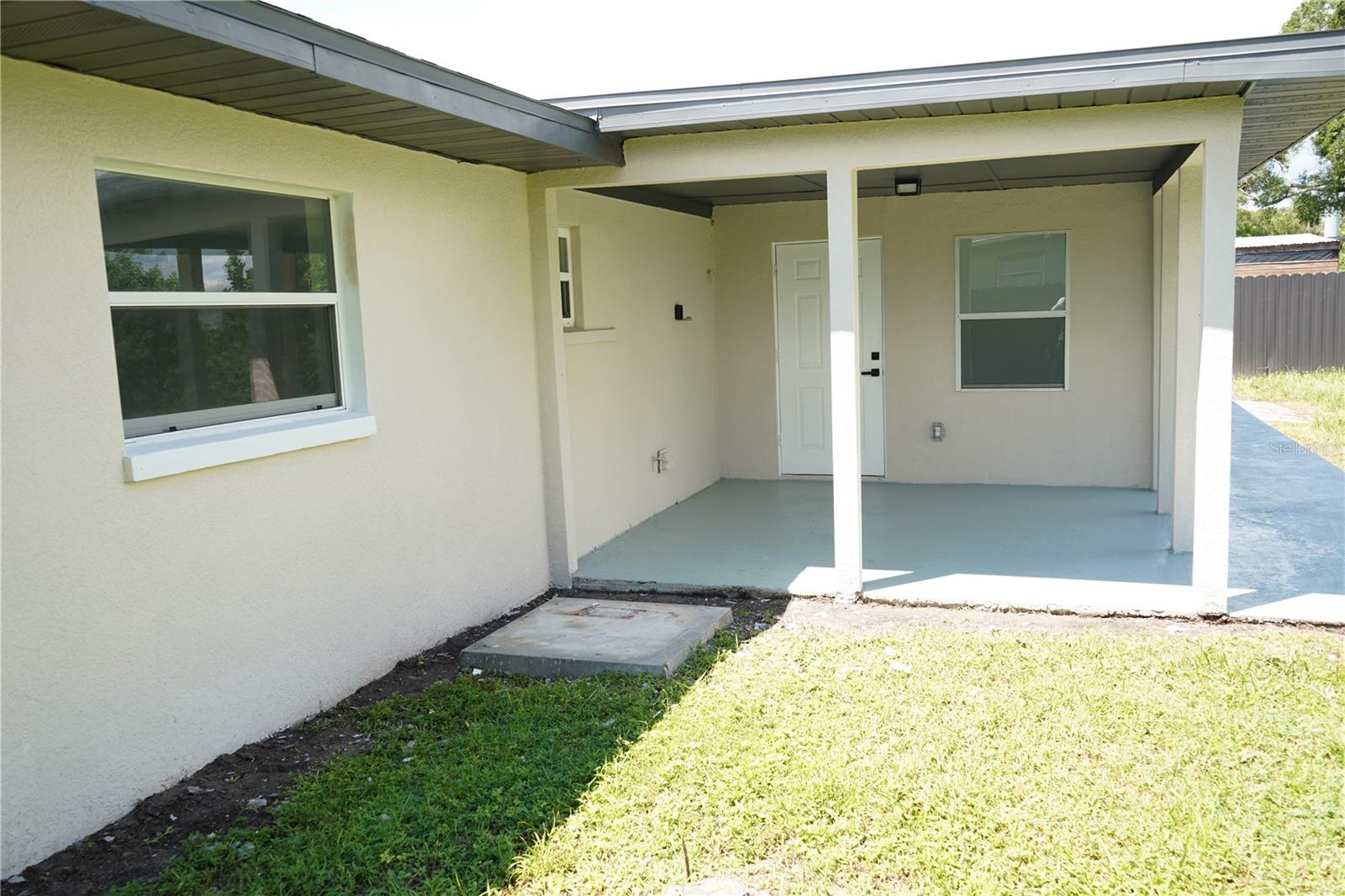 311 Country Club Dr Property Photo 8