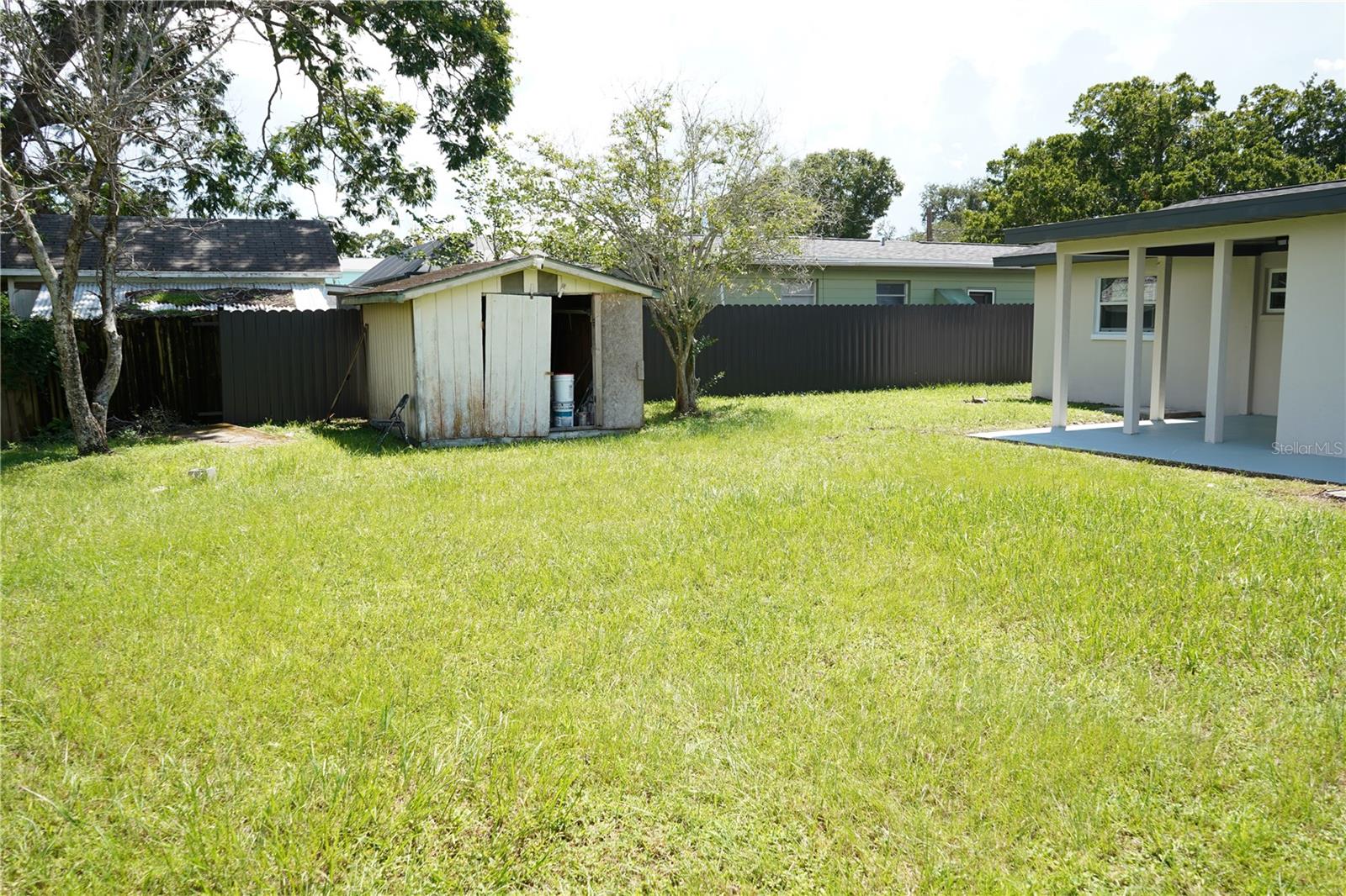 311 Country Club Dr Property Photo 16