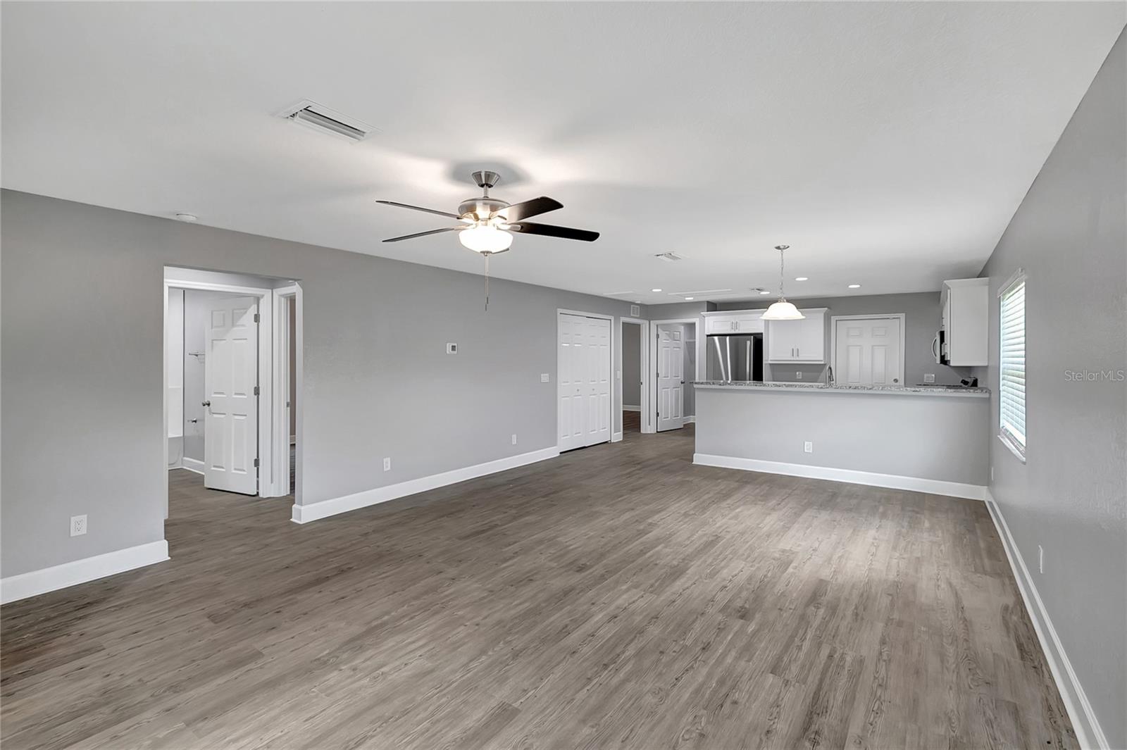 1209 E Ohio St Property Photo 7