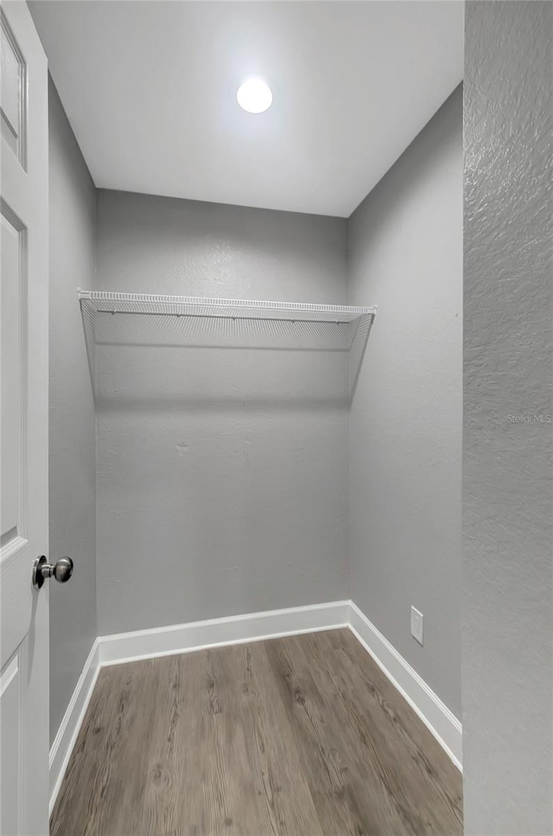 1209 E Ohio St Property Photo 18