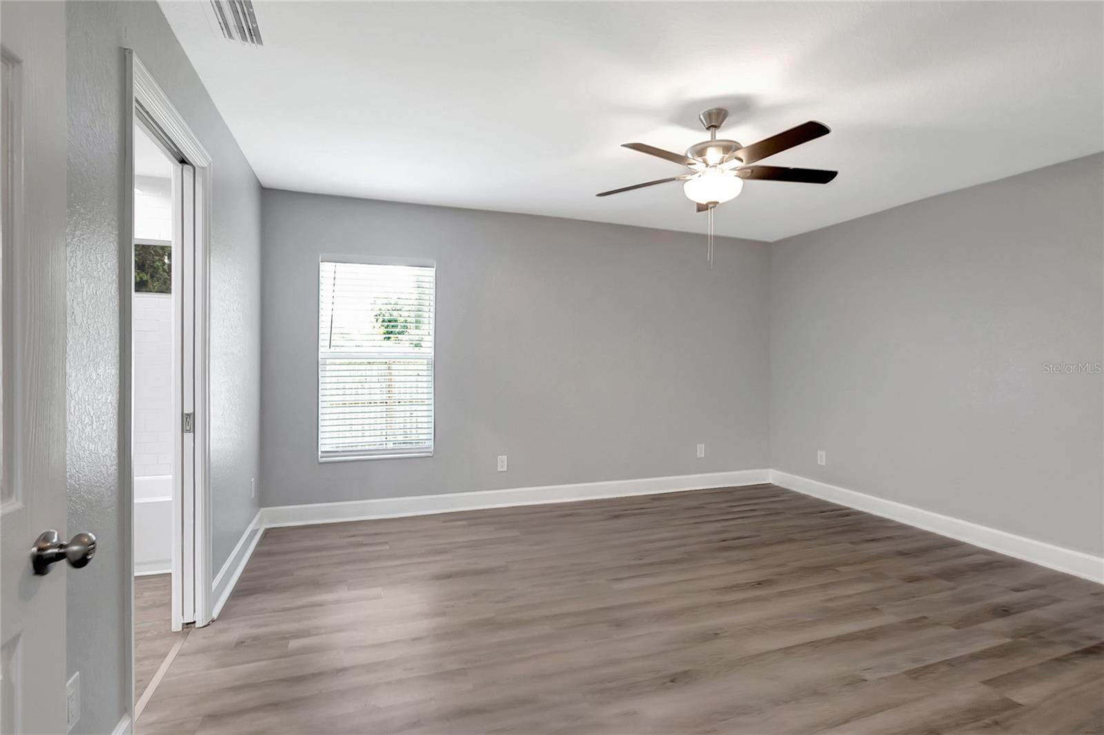 1209 E Ohio St Property Photo 19