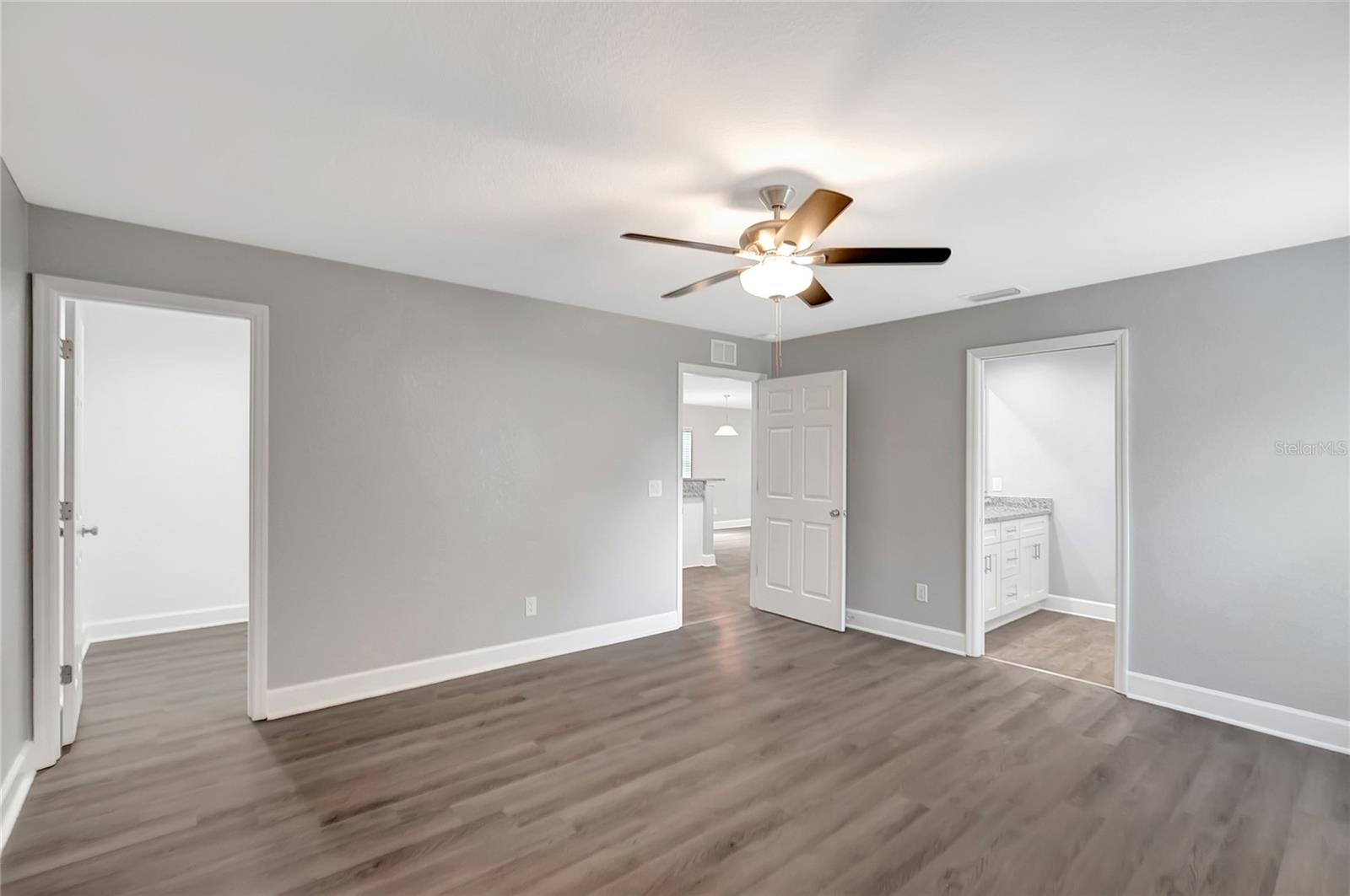 1209 E Ohio St Property Photo 21
