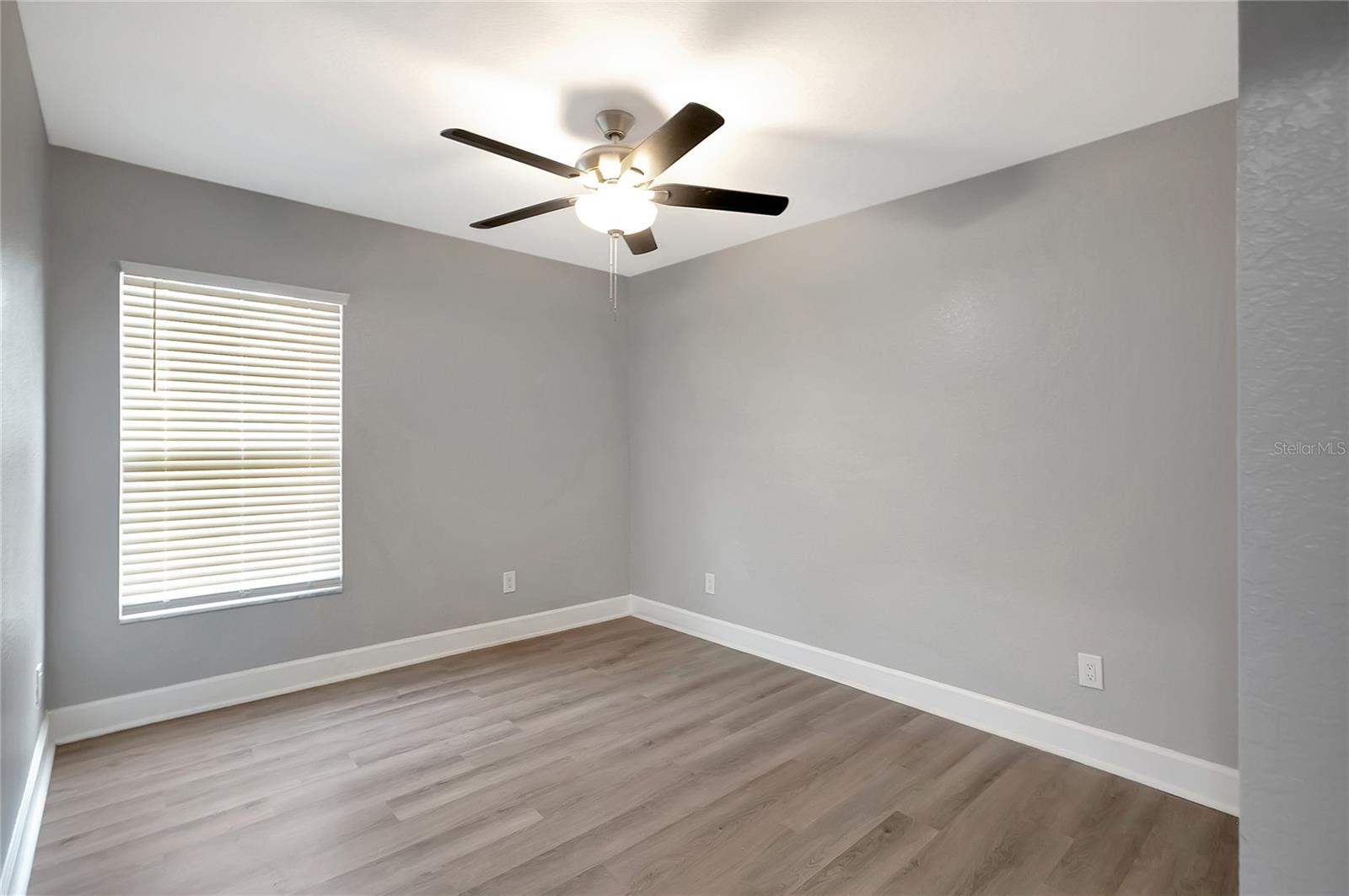 1209 E Ohio St Property Photo 24