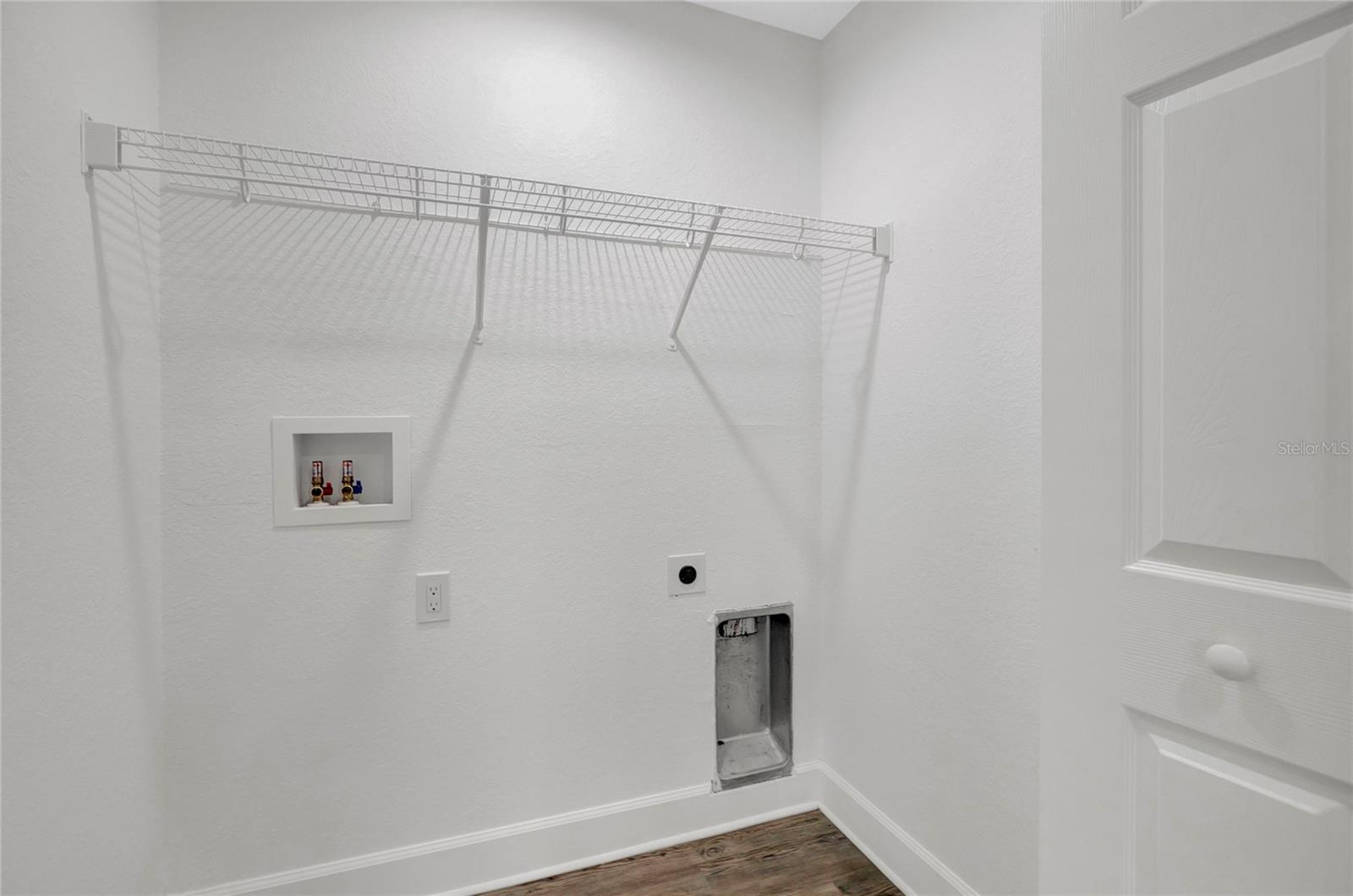 1209 E Ohio St Property Photo 31