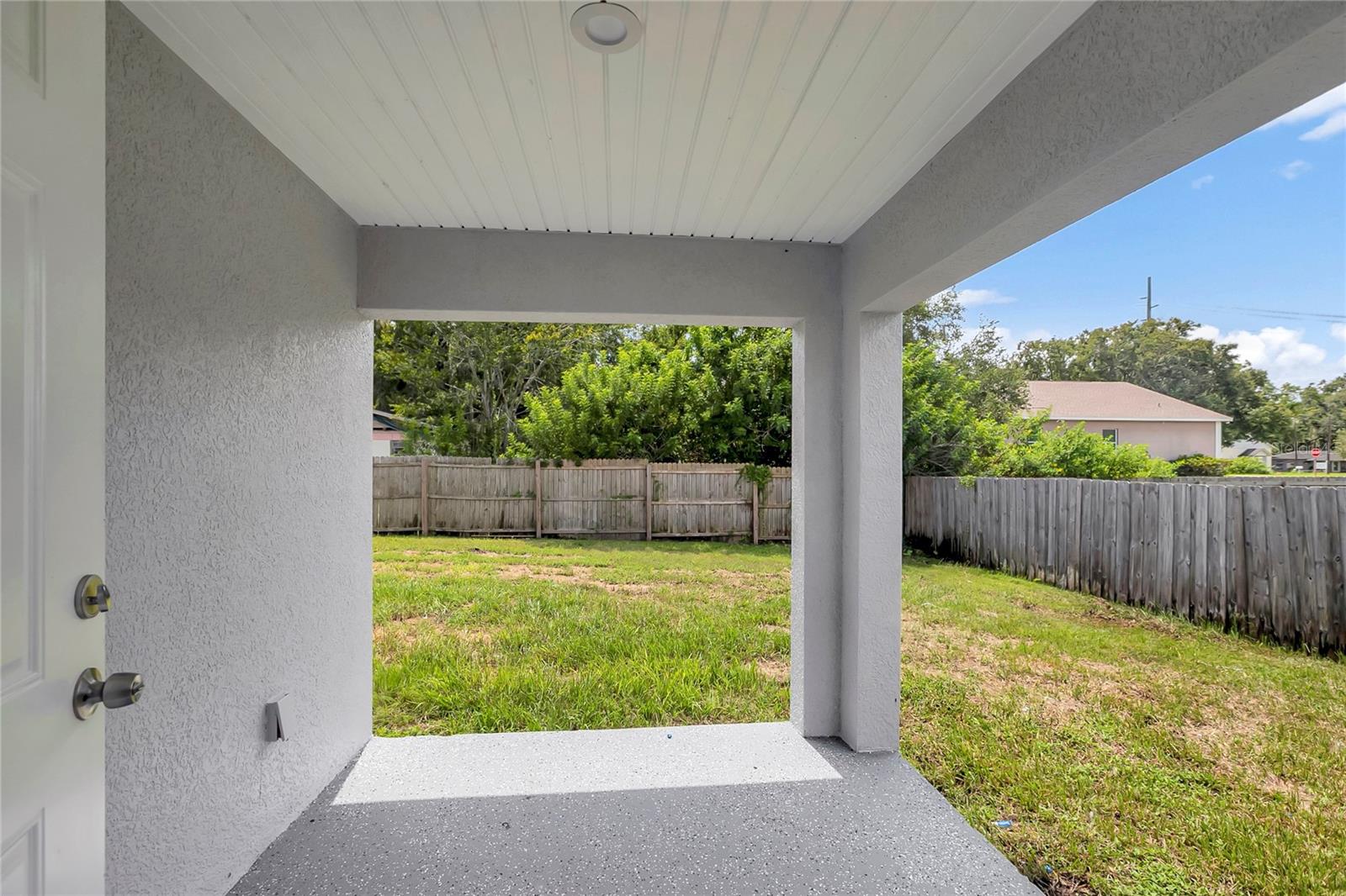 1209 E Ohio St Property Photo 32