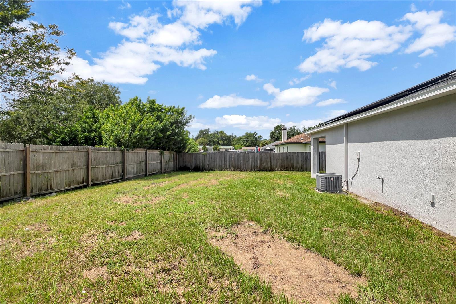 1209 E Ohio St Property Photo 35