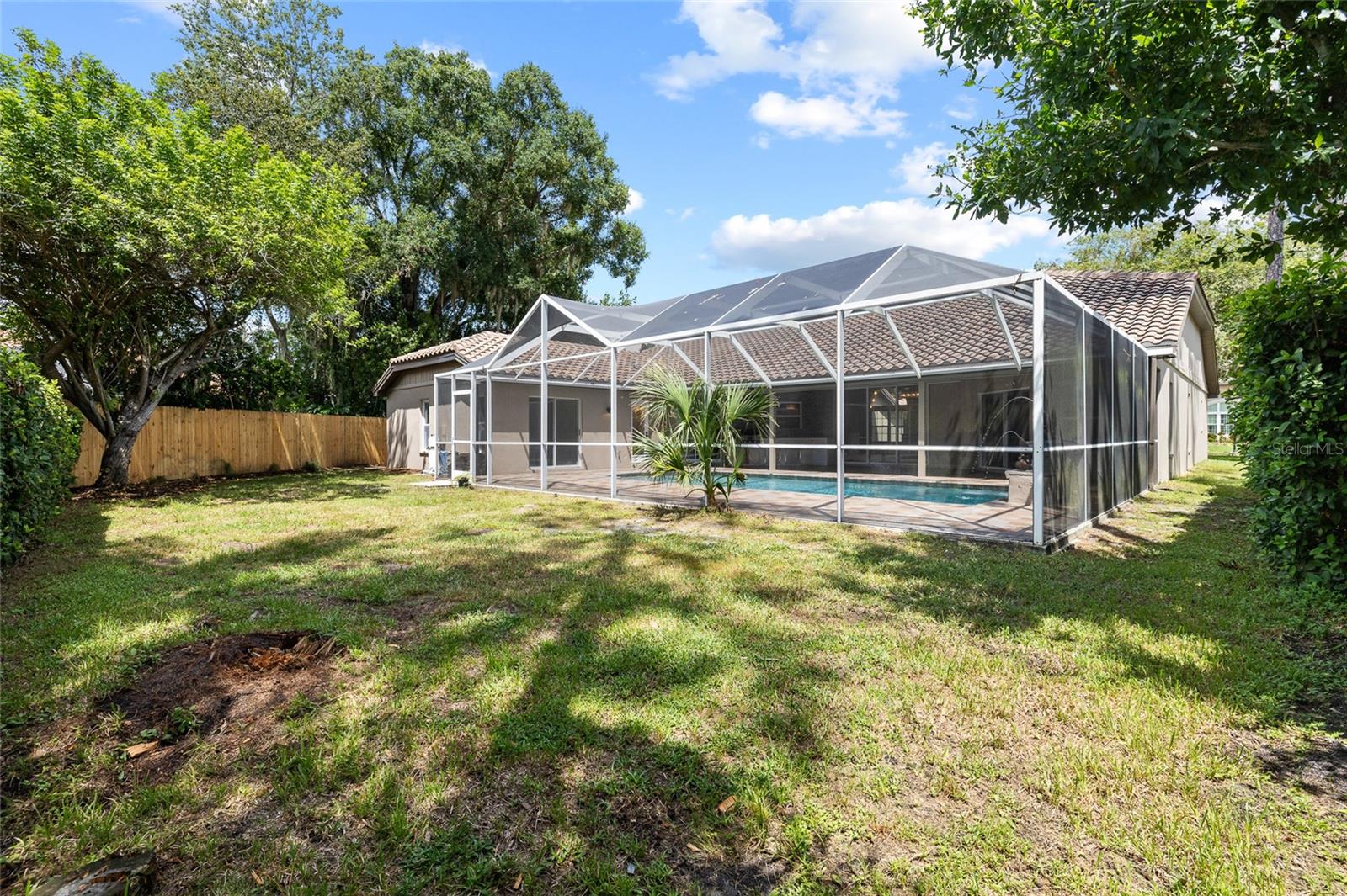 1384 Forestedge Blvd Property Photo 53