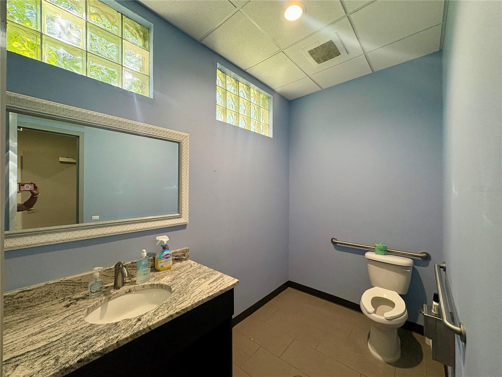 5027 W Laurel St Property Photo 24