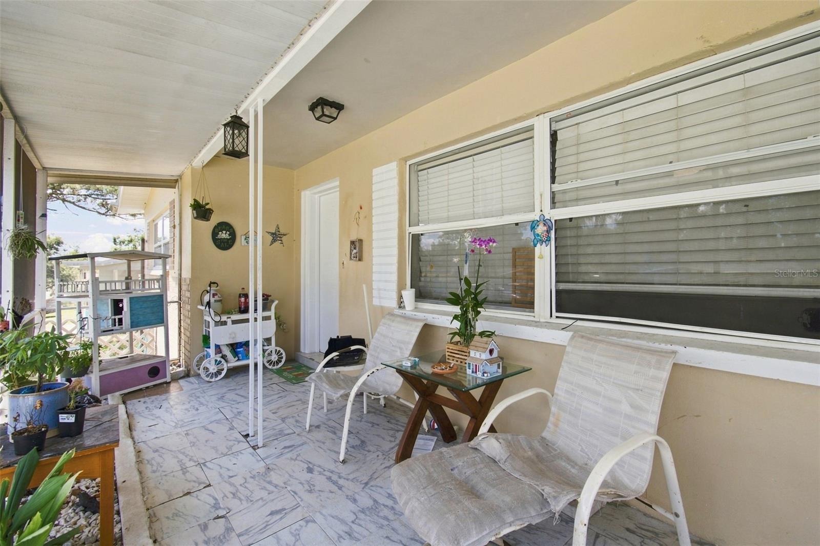 16 S Harrison St Property Photo 3