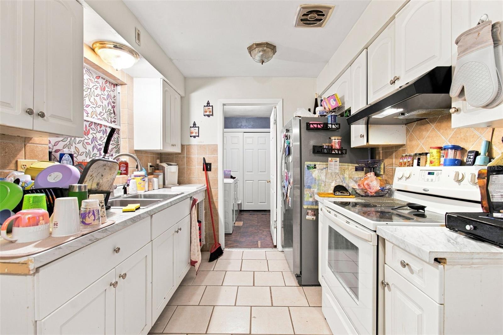 16 S Harrison St Property Photo 8