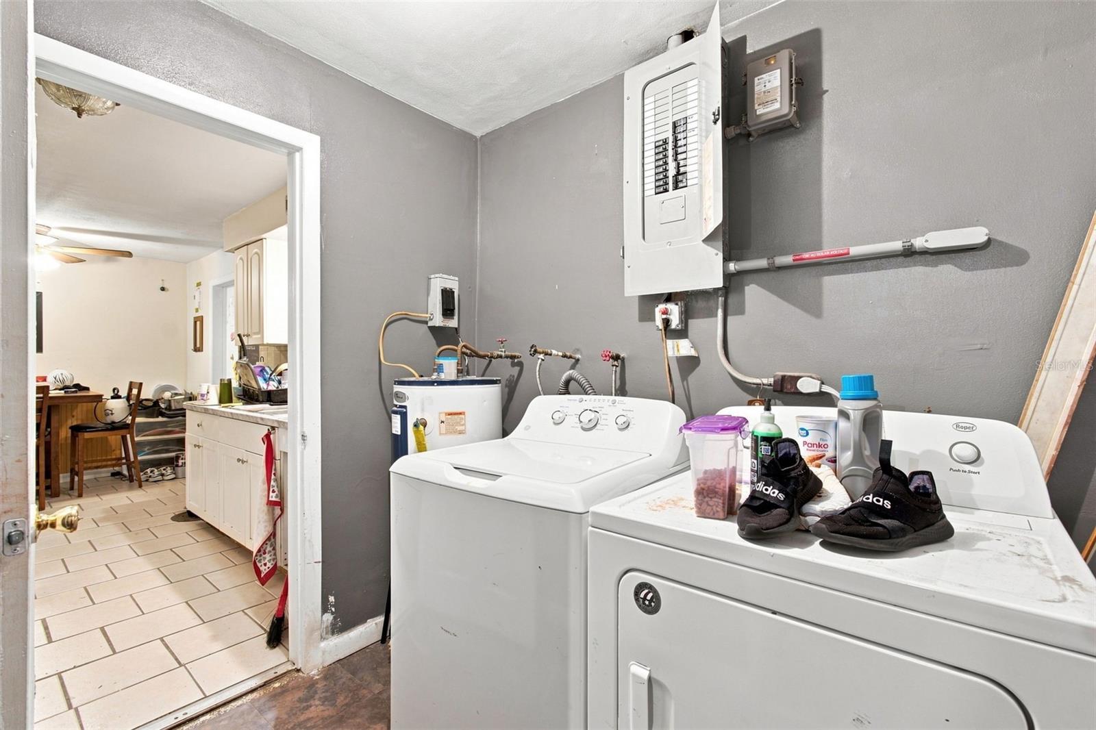 16 S Harrison St Property Photo 11