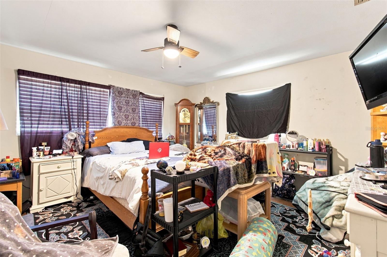 16 S Harrison St Property Photo 14