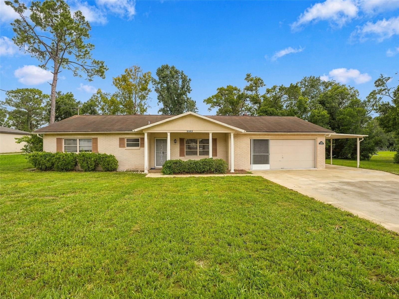 2363 Glenridge Dr Property Photo