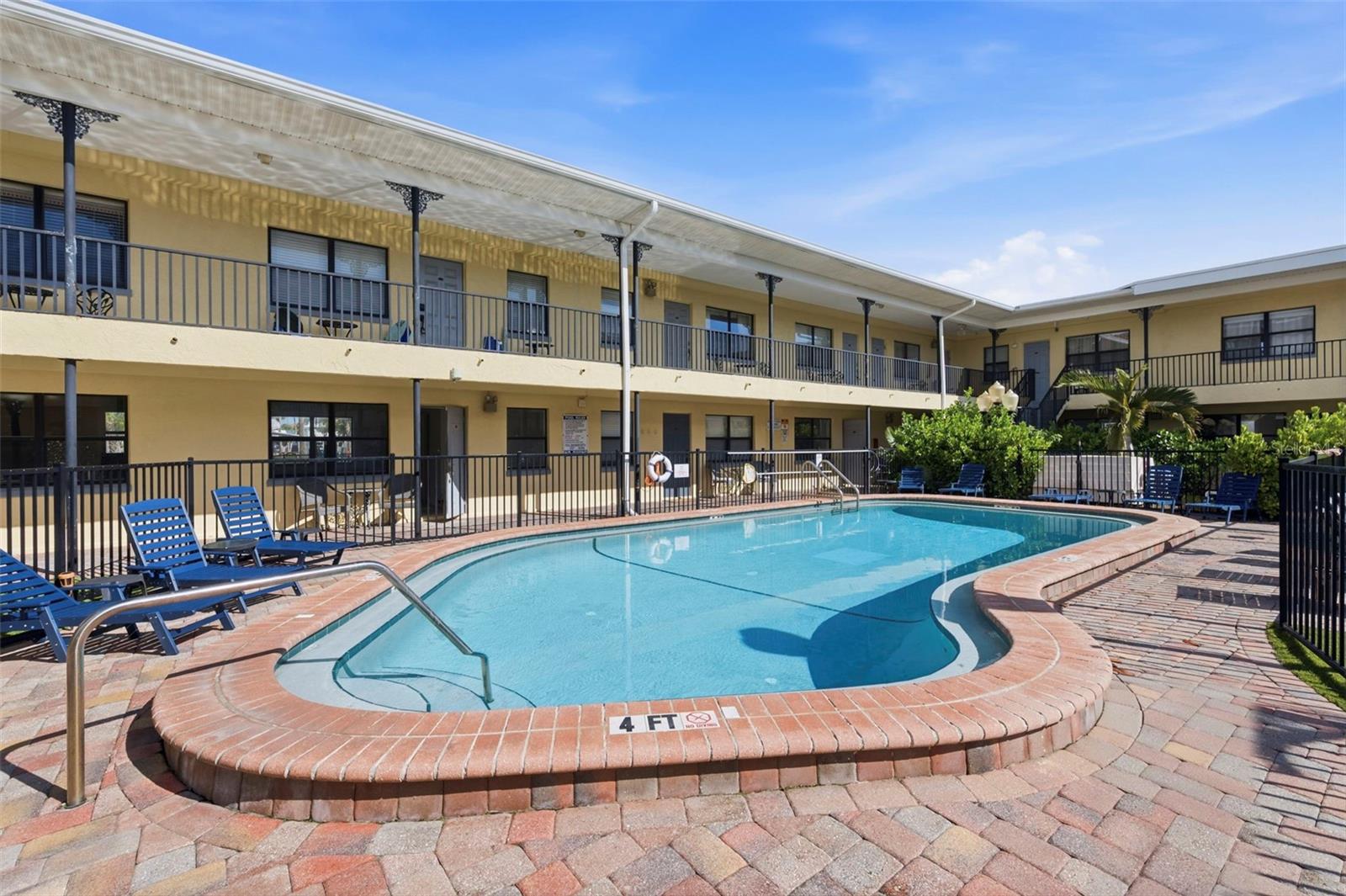 16333 Gulf Blvd #114 Property Photo 5