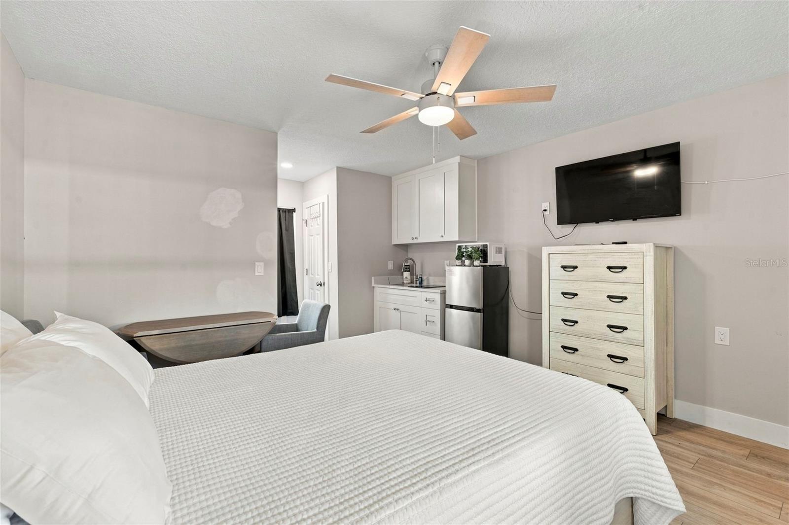 16333 Gulf Blvd #114 Property Photo 7