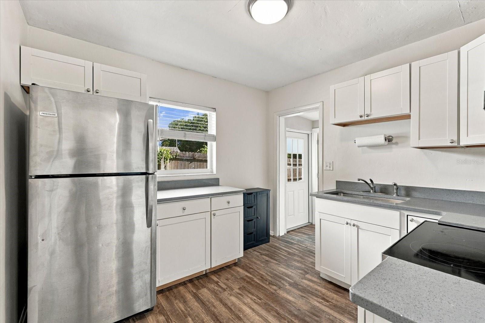 2225 Capri Dr Property Photo 11