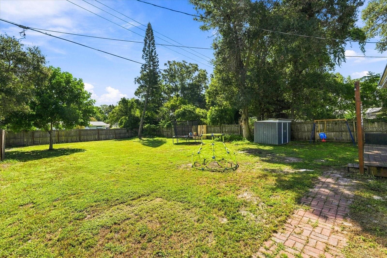 2225 Capri Dr Property Photo 16