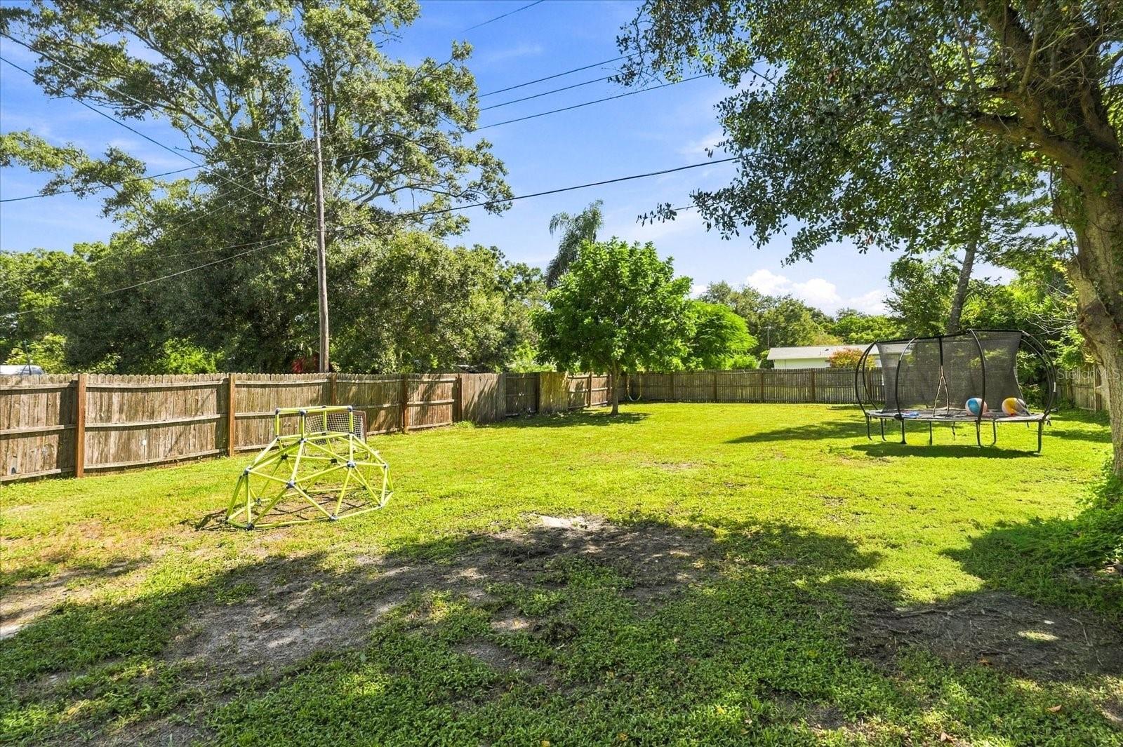 2225 Capri Dr Property Photo 17