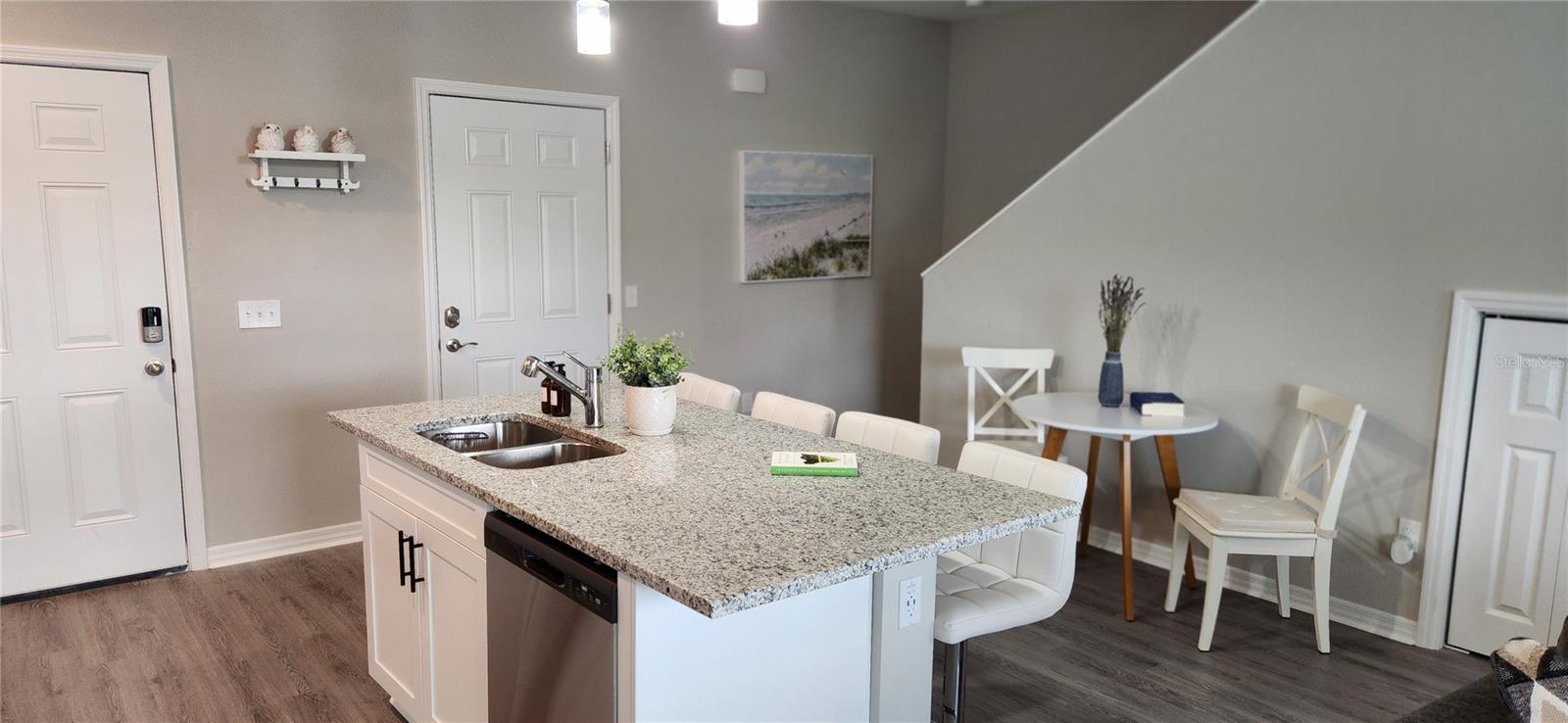 2053 Silverstone Cir Property Photo 18