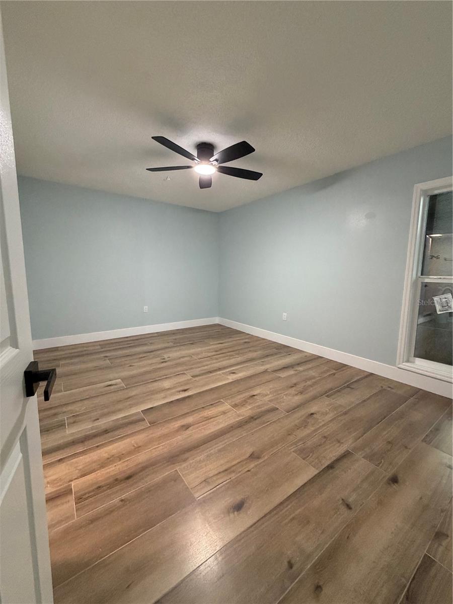 230 Medallion Blvd #c Property Photo 12