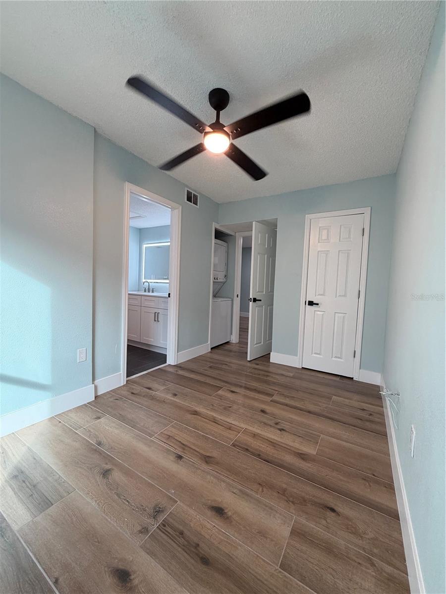 230 Medallion Blvd #c Property Photo 18