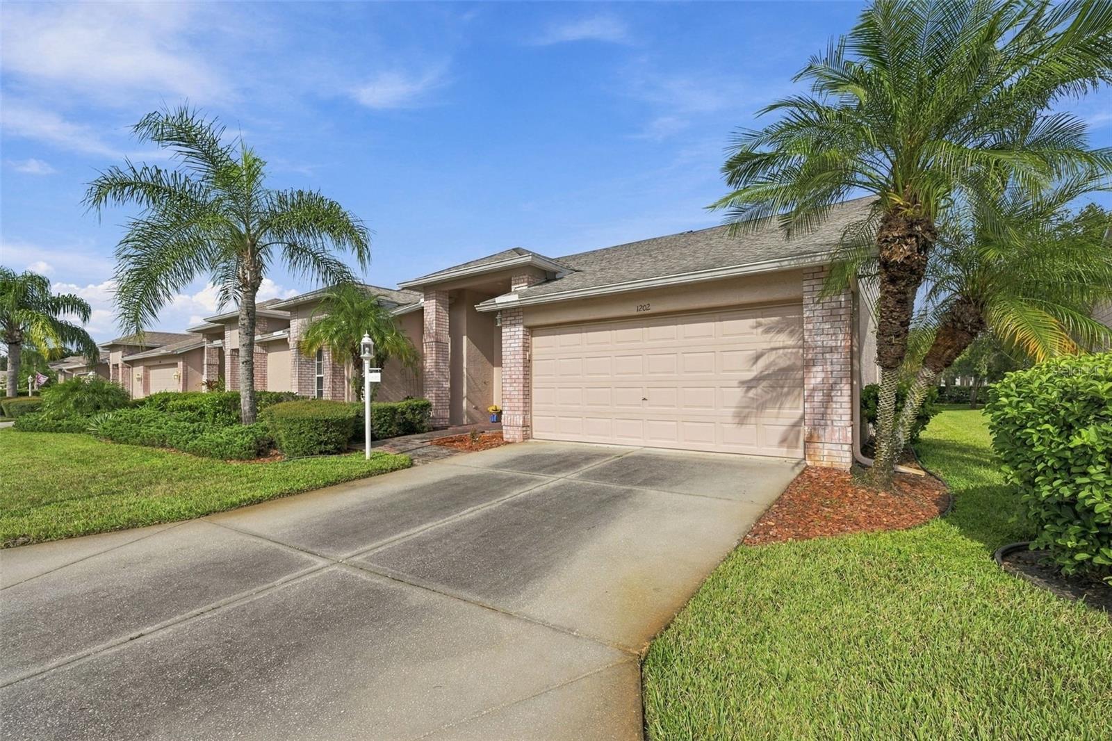 1202 Wolford Dr Property Photo 2