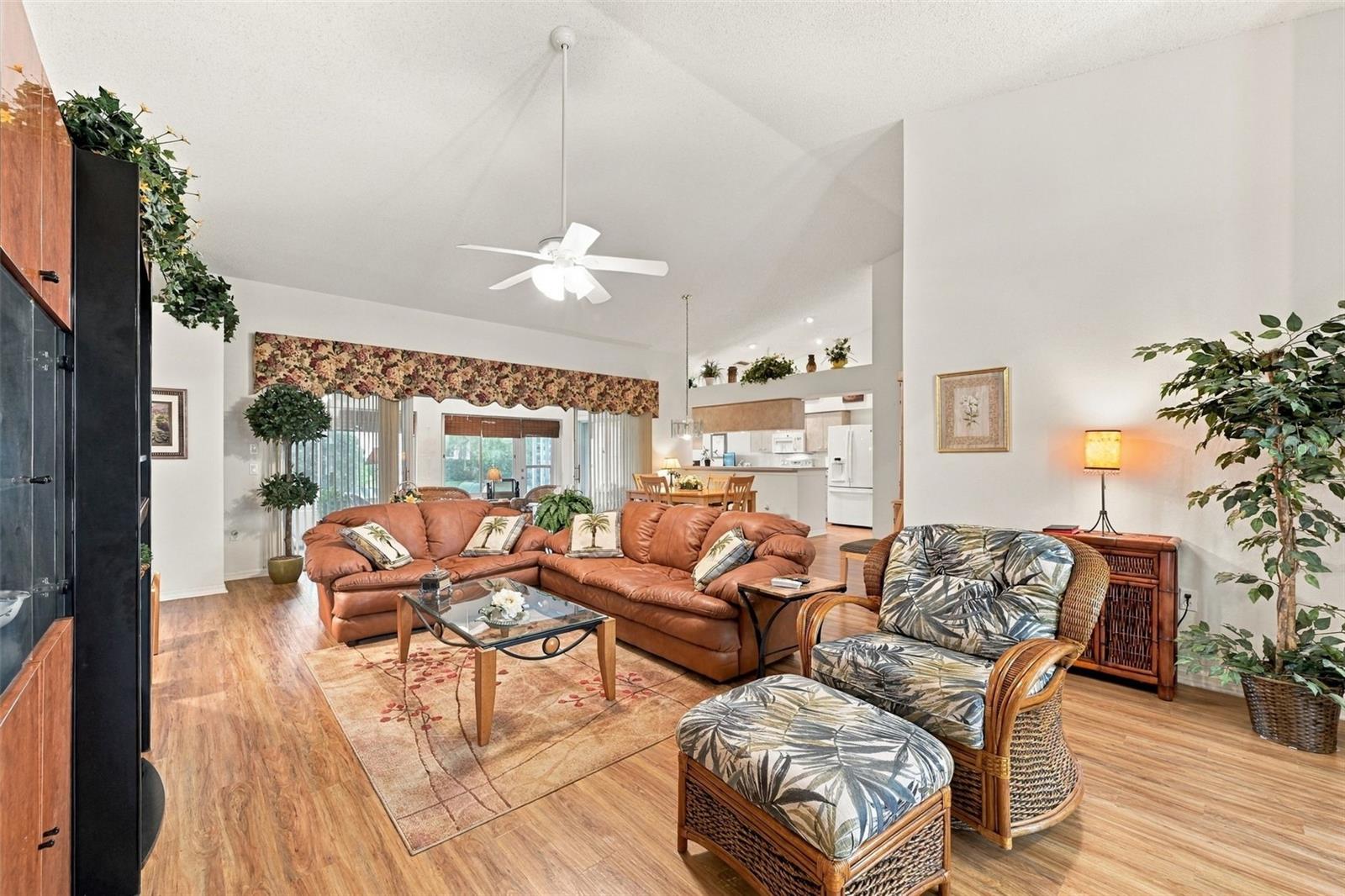 1202 Wolford Dr Property Photo 7