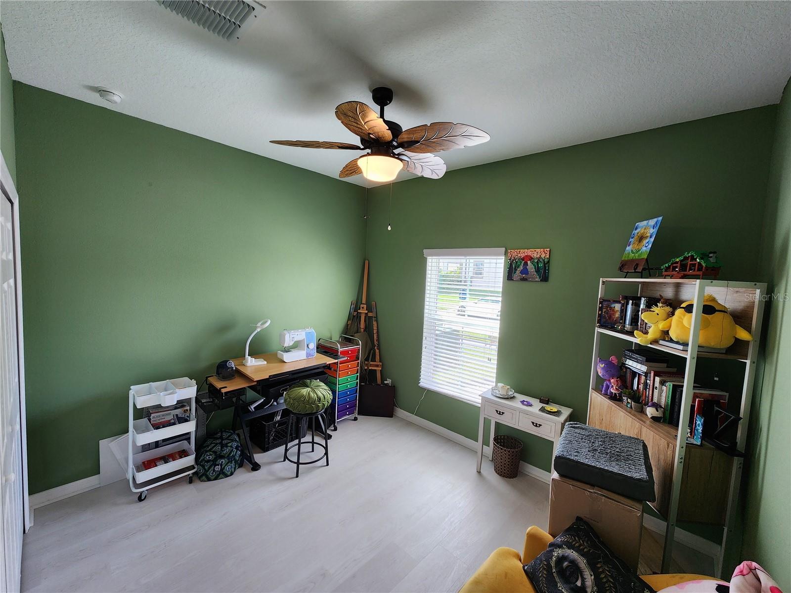 9342 Crescent Ray Dr Property Photo 9