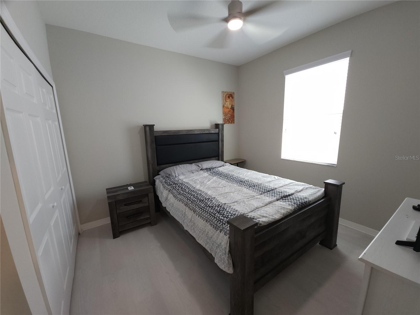 9342 Crescent Ray Dr Property Photo 14
