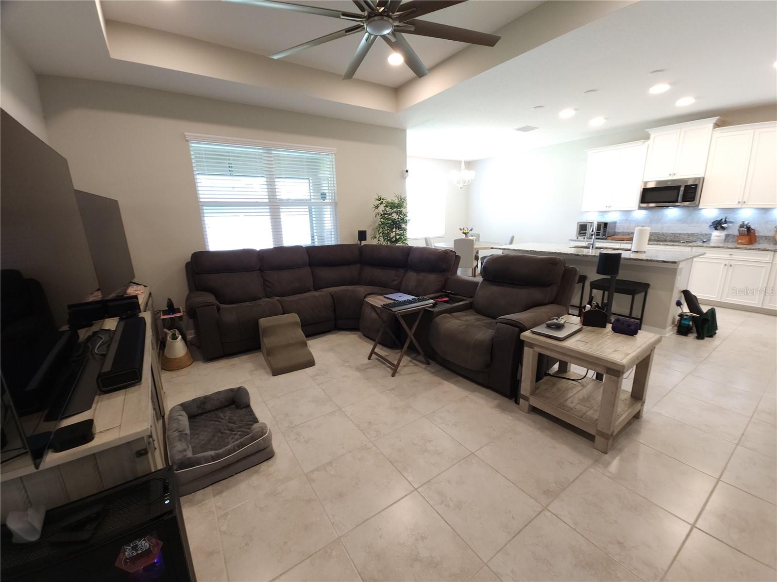 9342 Crescent Ray Dr Property Photo 23