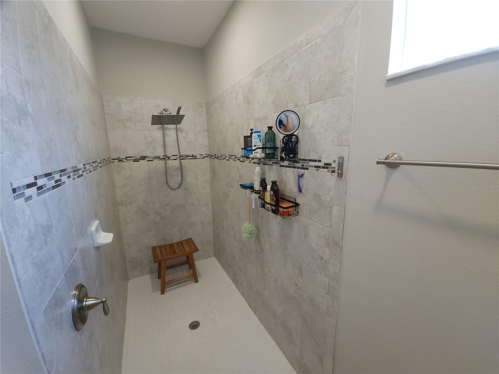 9342 Crescent Ray Dr Property Photo 30