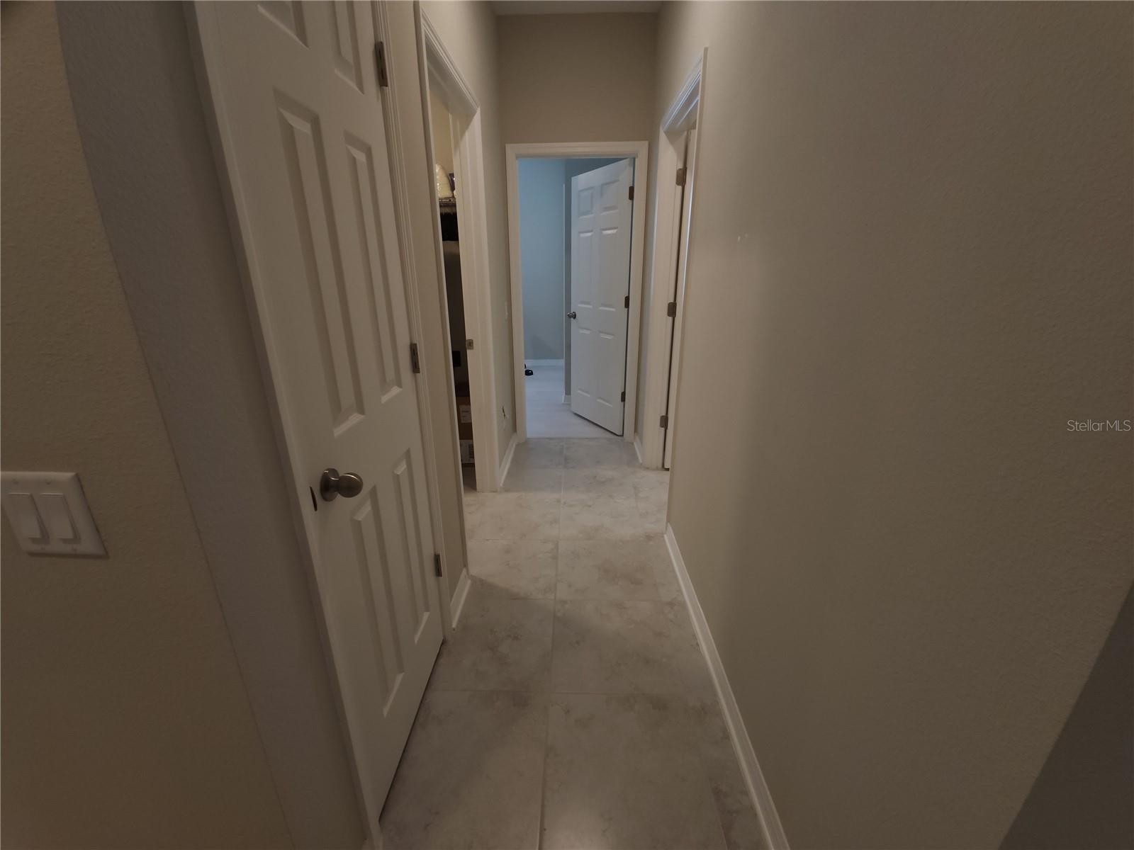 9342 Crescent Ray Dr Property Photo 35