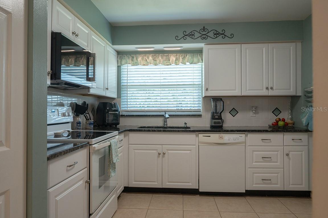 4535 Great Lakes Dr S Property Photo 10
