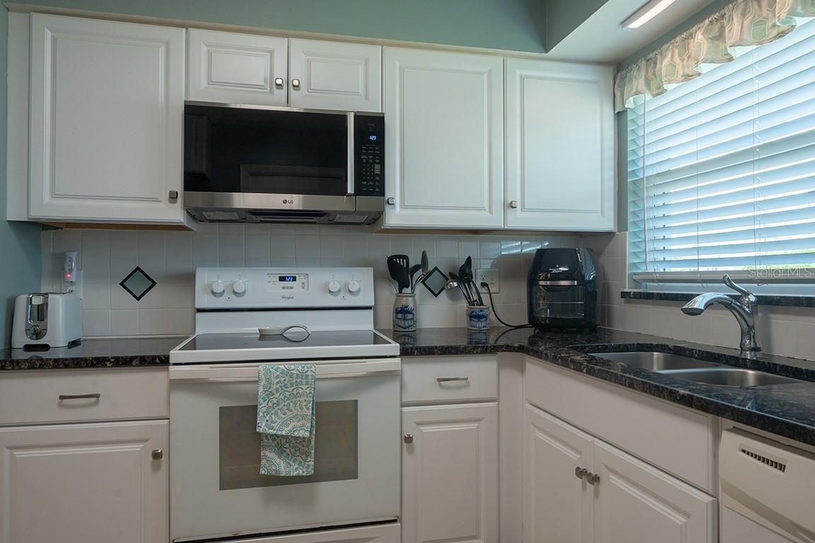 4535 Great Lakes Dr S Property Photo 12