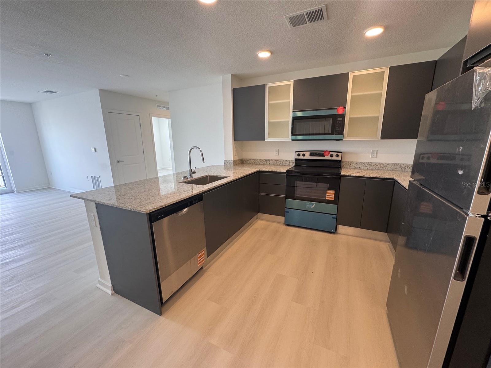 5563 Millenia Park Blvd Blvd #525 Property Photo 5