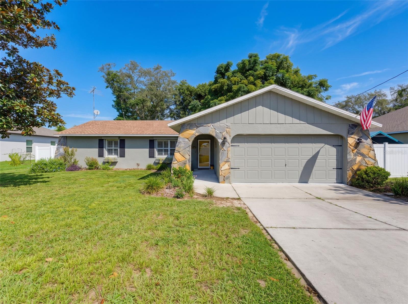 11113 NORVELL RD Property Photo 1
