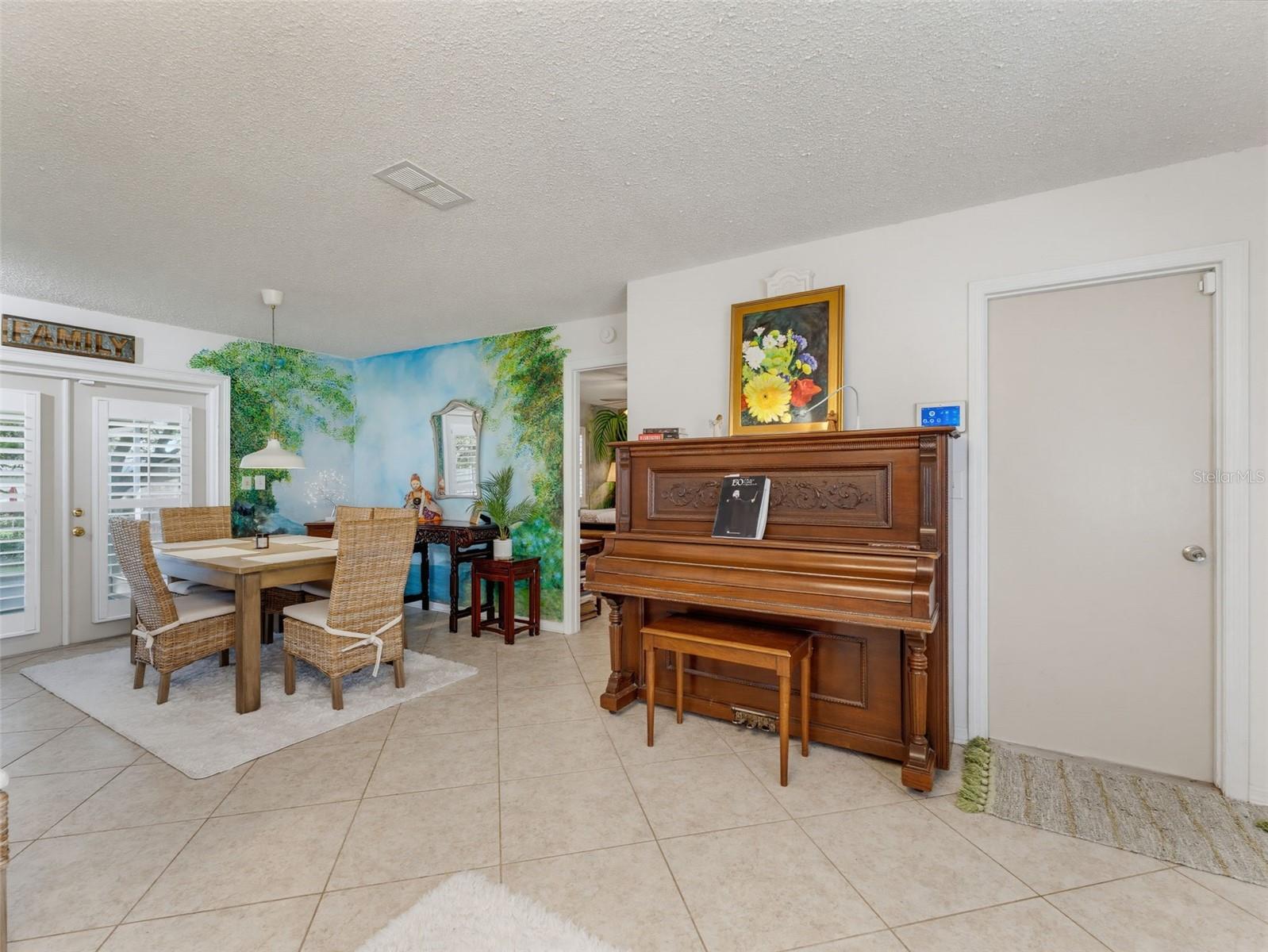 11113 Norvell Rd Property Photo 16