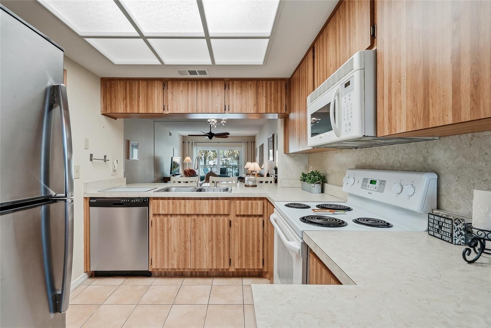 11901 Lagoon Ln #202 Property Photo 18