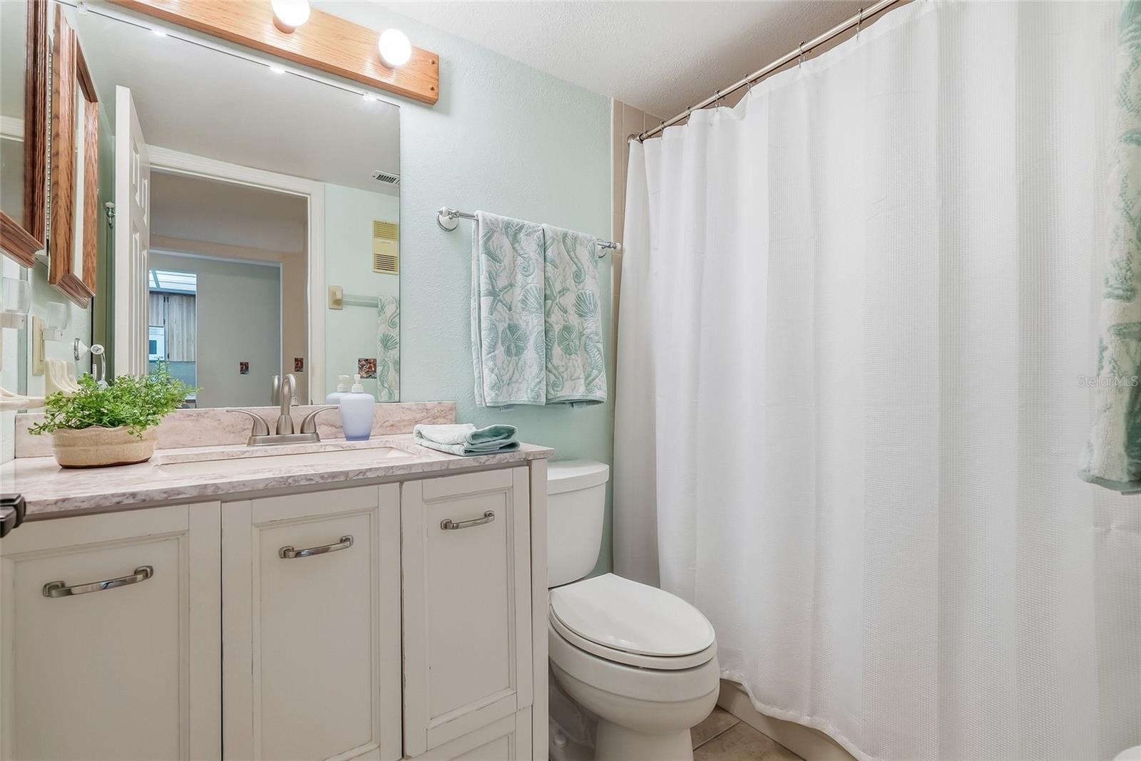11901 Lagoon Ln #202 Property Photo 41