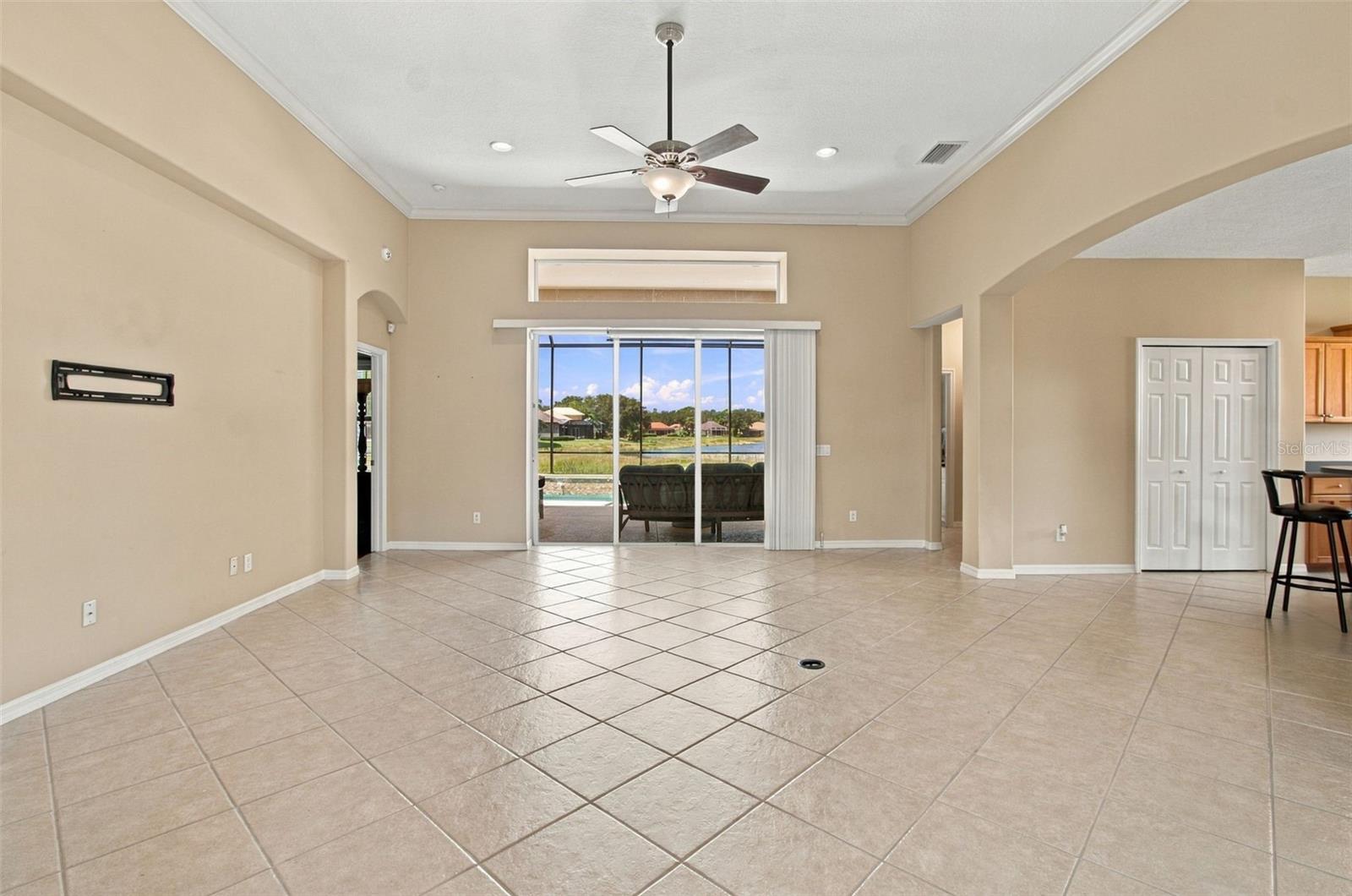 130 Willow Bend Way Property Photo 7